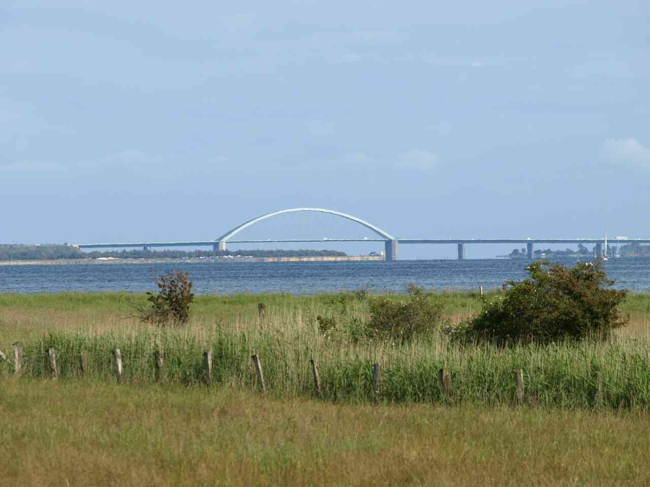 Blick auf die Fehmarnsundbrücke