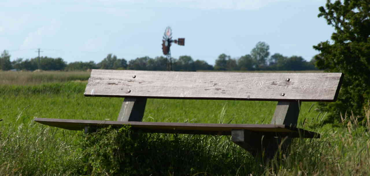 Ruhebank in Flügge