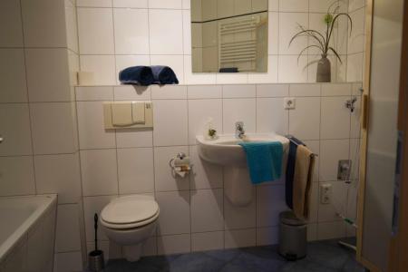 Inselblume 04 - Geräumige Ferienwohnung am Südstrand
