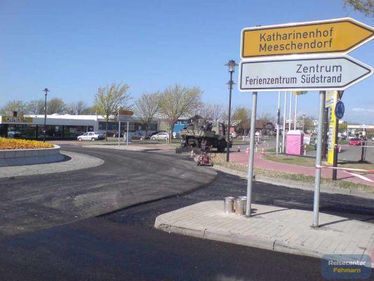 Kreisel am Ortseingang wird asphaltiert