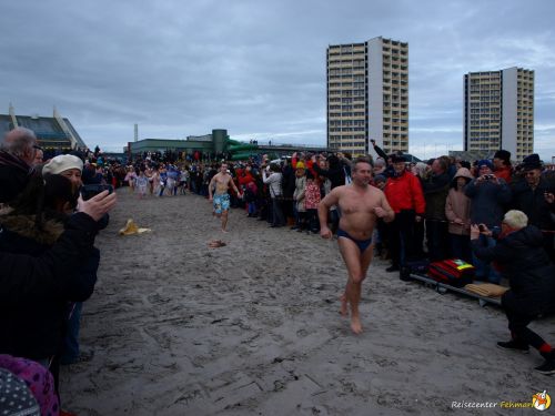 Anbaden am Südstrand Fehmarn 2014