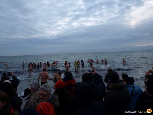 Anbaden am Südstrand Fehmarn 2014